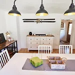 Hubert Apartament *
